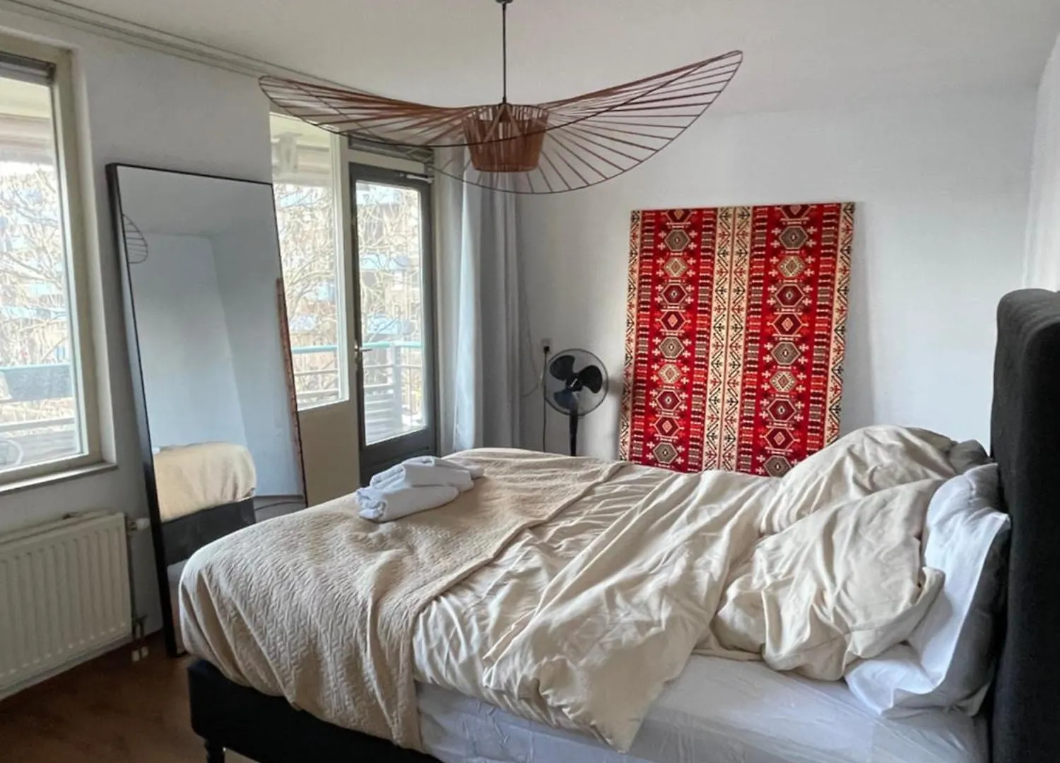 Large West Amsterdam Apartment With Balcony